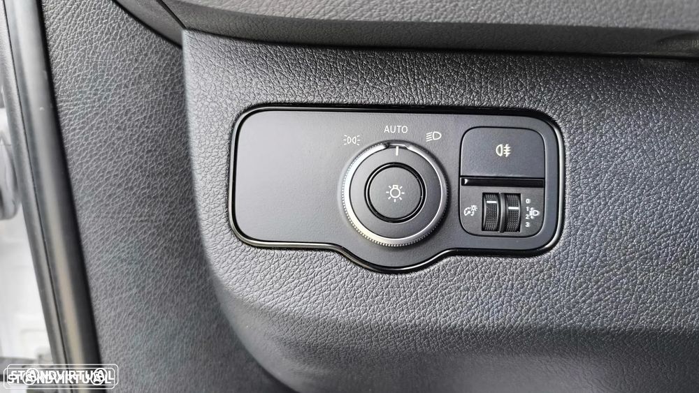 Mercedes-Benz Sprinter Furgão 215Cdi 32 Auto - 12