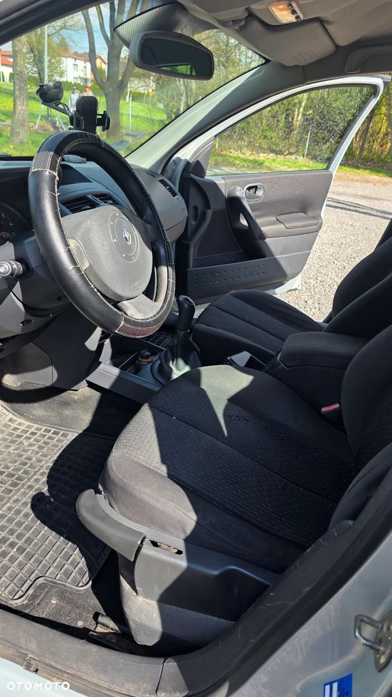 Renault Megane 1.6 Grandtour Confort Authentique - 17