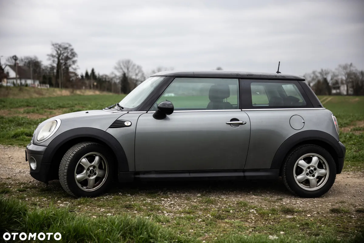 MINI Cooper Standard - 6