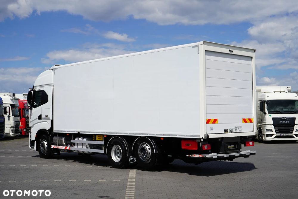 Iveco / S-WAY / 420 / E 6 / KONTENER + WINDA / 20 PALET / RETARDER / OŚ SKRĘTNA / ROLETA - 6