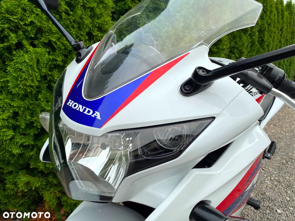 Honda CBR - 28