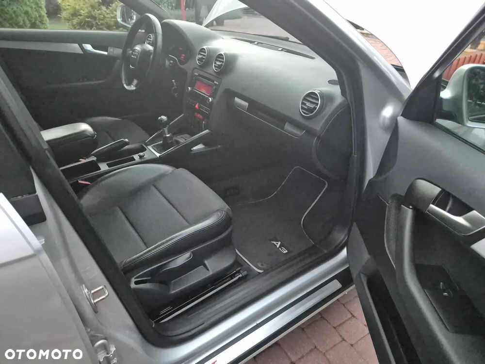 Audi A3 Sportback 2.0 TDI DPF S line Sportpaket (plus) - 36