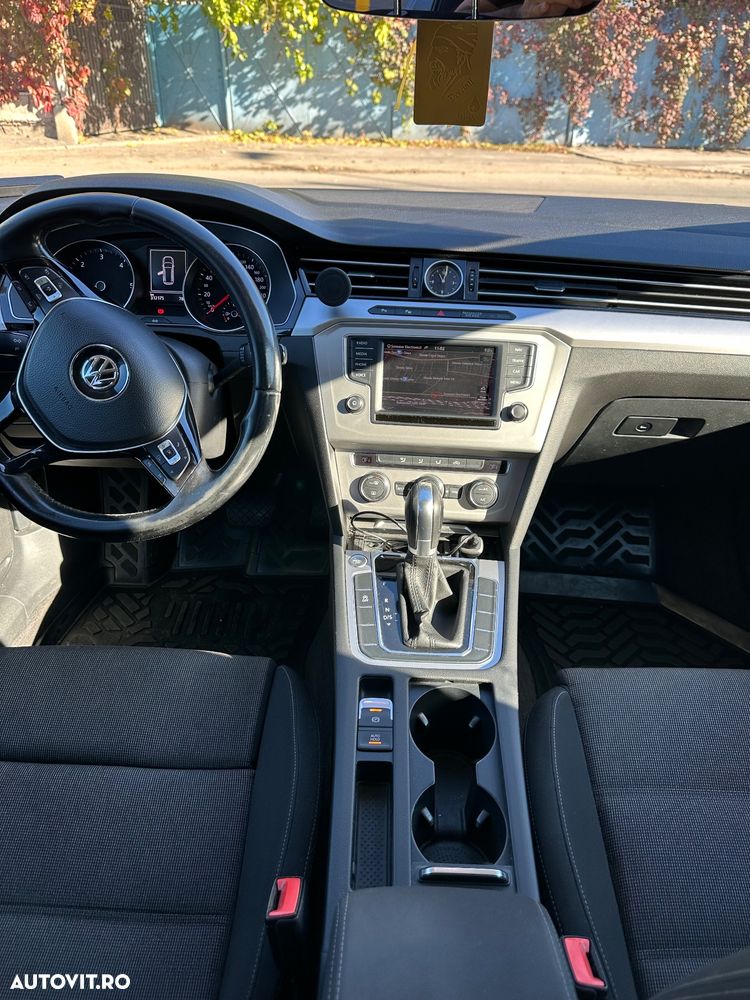 Volkswagen Passat Variant 2.0 TDI DSG (BlueMotion Technology) Comfortline - 10