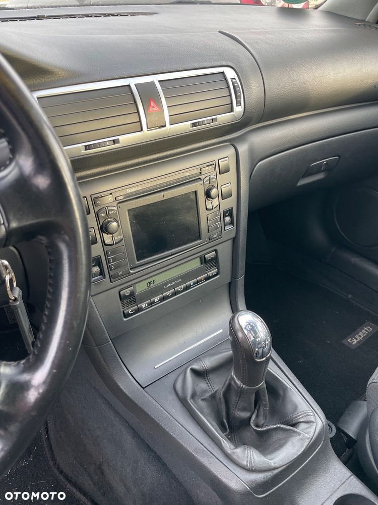 Skoda Superb 2.0 TDI DPF Exclusive - 5