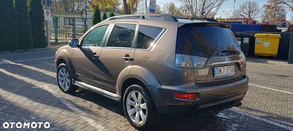 Mitsubishi Outlander 2.2 DID Intense EU5 - 4