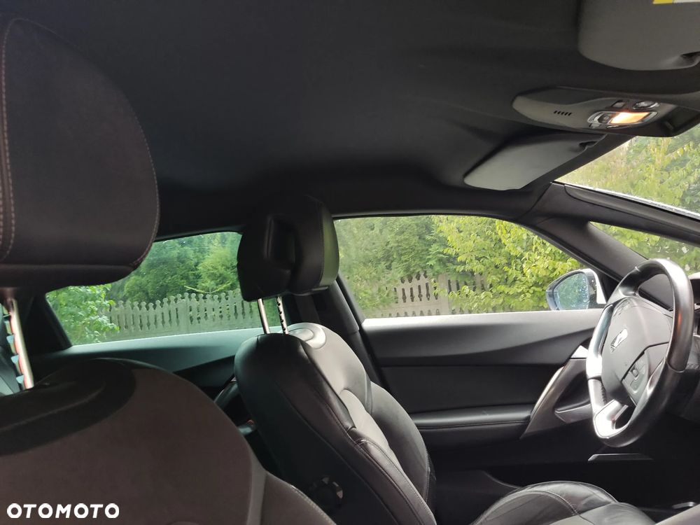 Citroën DS5 1.6 THP Chic S&S EAT6 - 32