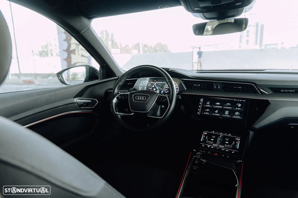 Audi e-tron 55 quattro S line - 39
