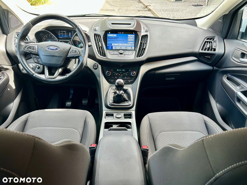 Ford Kuga - 23