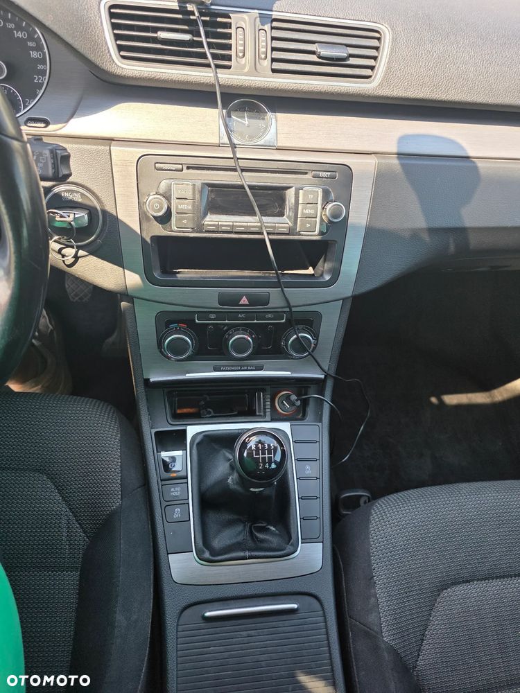 Volkswagen Passat 1.6 TDI BlueMotion - 7