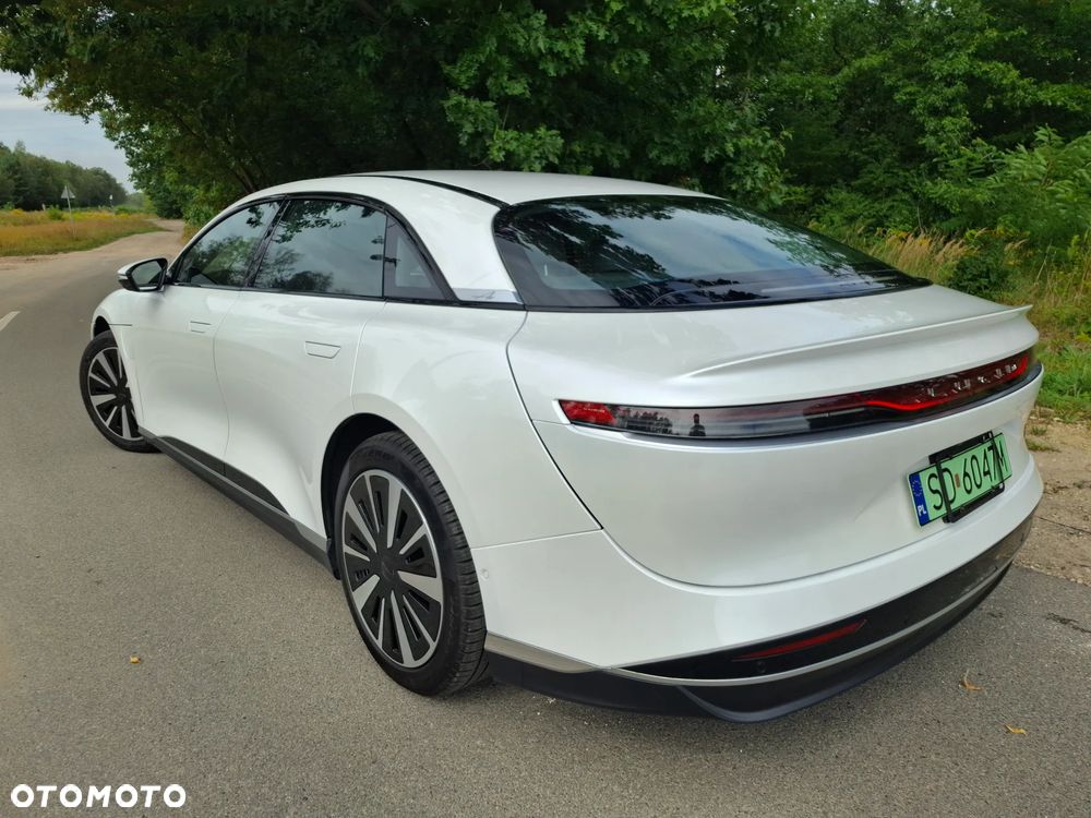 Lucid Air - 4