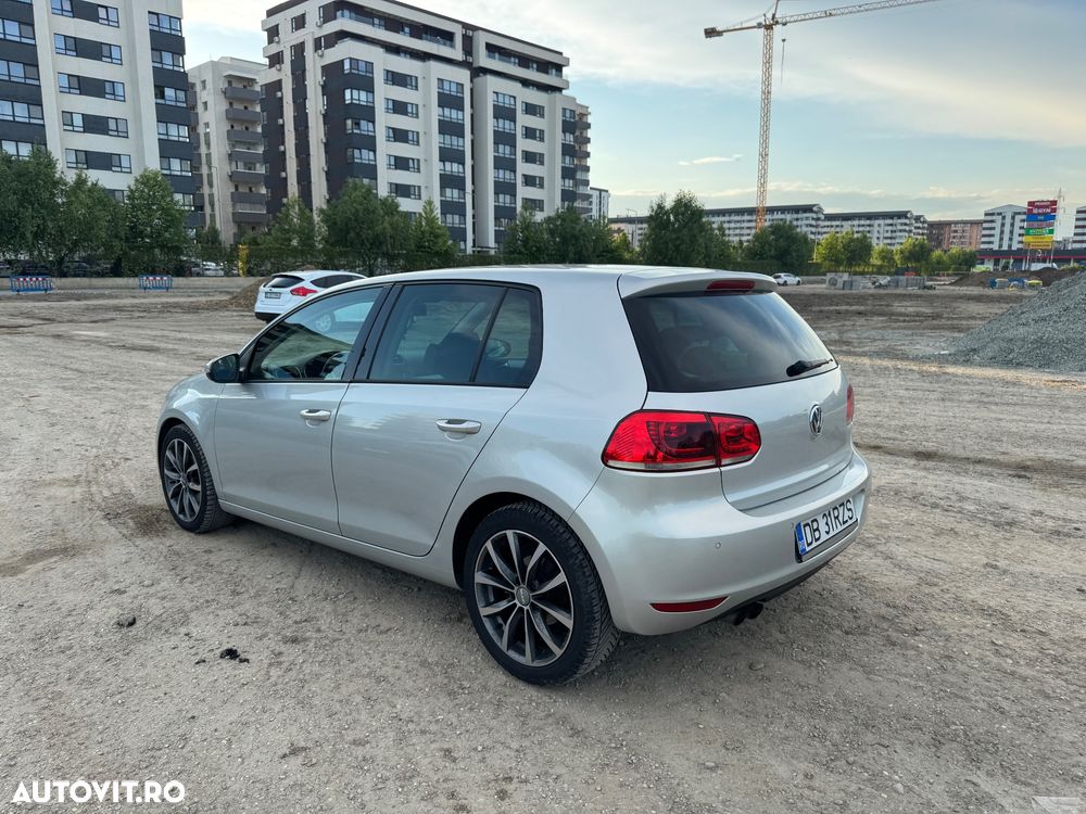 Volkswagen Golf 1.4 TSI BlueMotion Technology DSG Highline - 4
