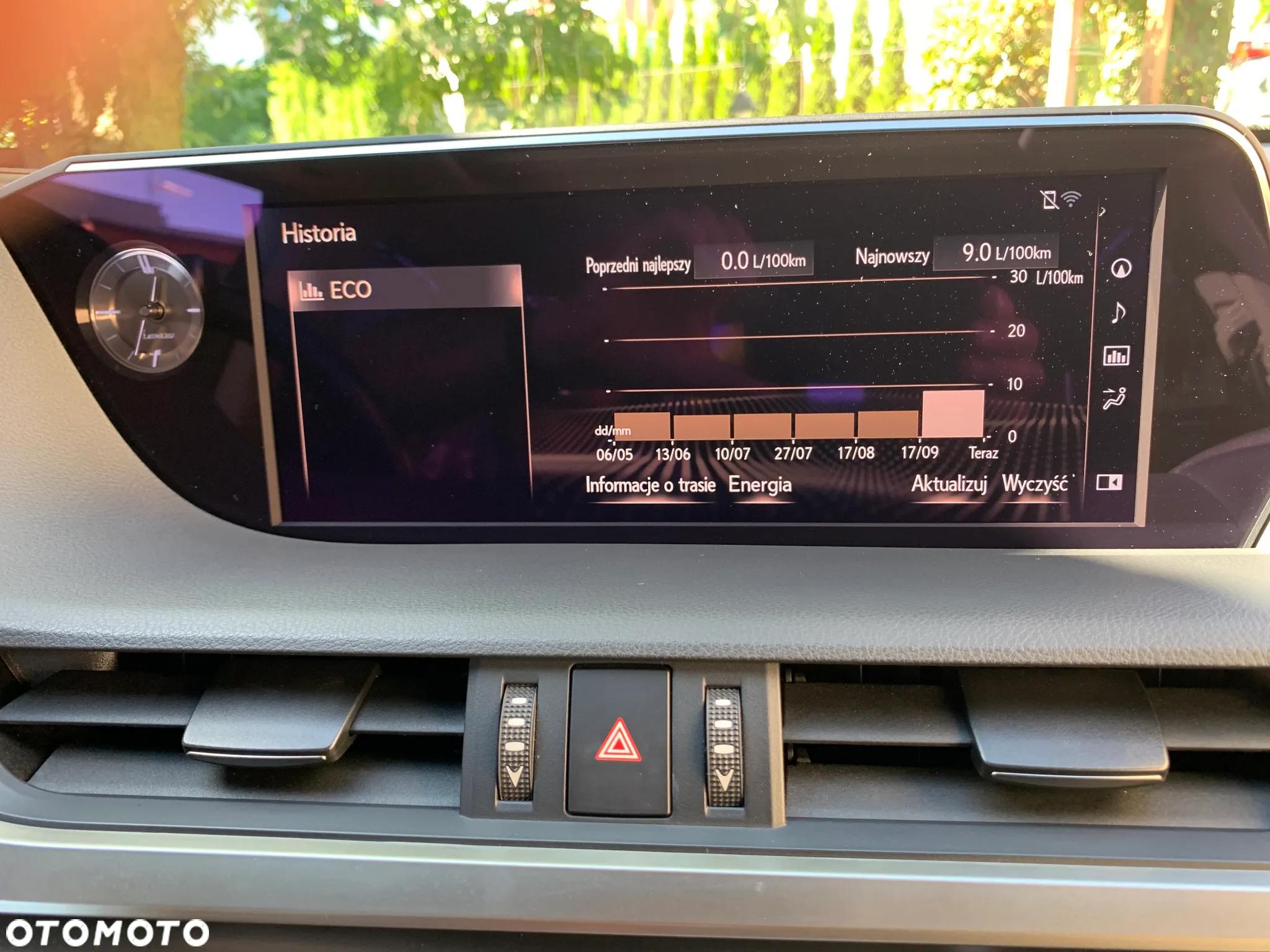 Lexus ES 300h Omotenashi - 21