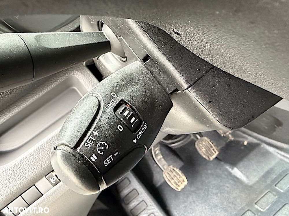 Opel Vivaro Diesel XL Flexcab - 12