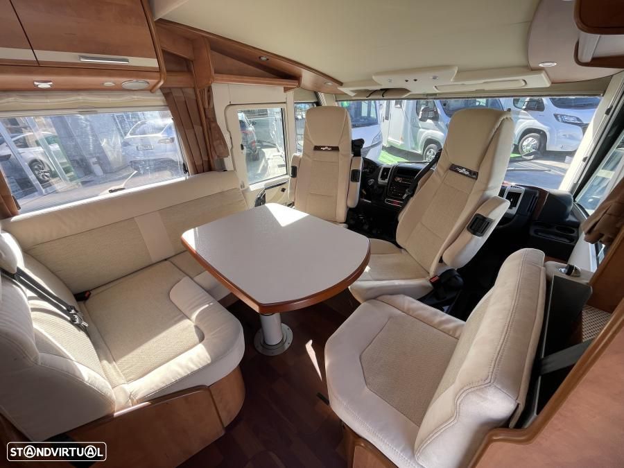 Carthago C-Tourer Camas gémeas e basculante - 4