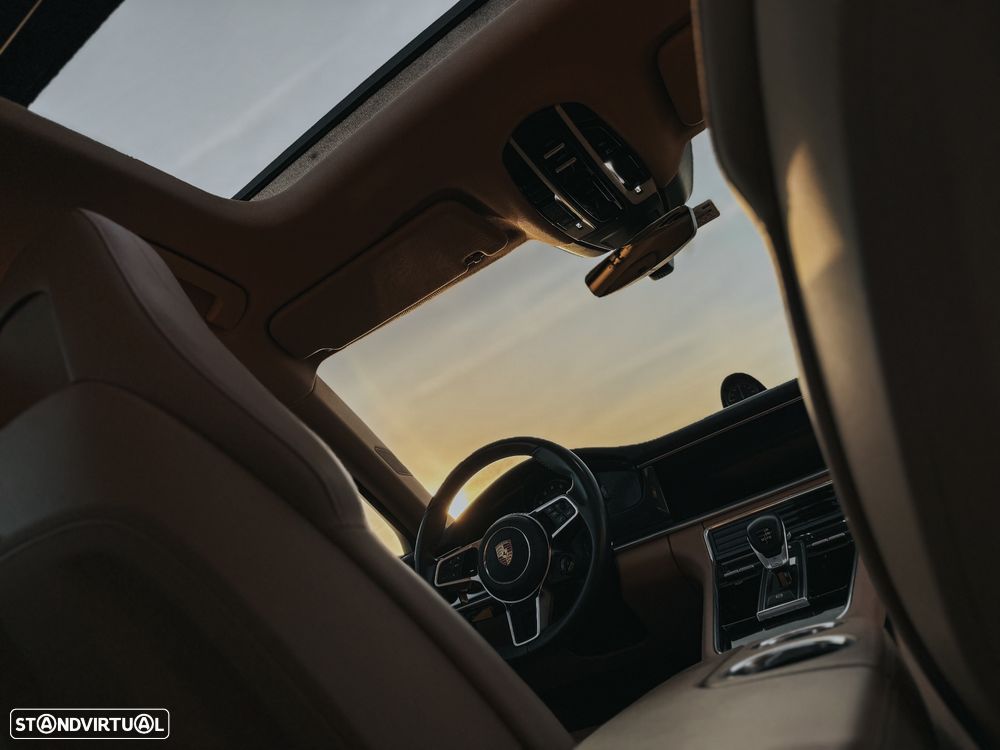 Porsche Panamera Sport Turismo - 27