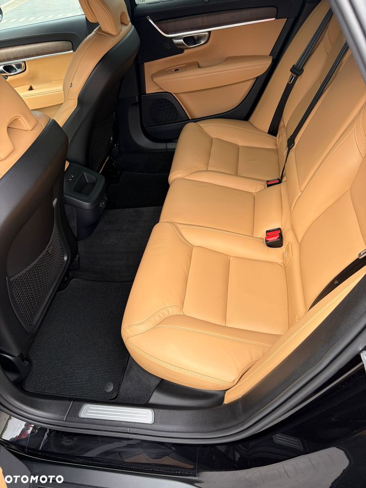 Volvo V90 Cross Country B4 D AWD Plus - 22