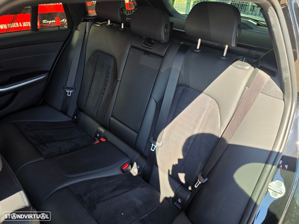 BMW 320 e Pack Desportivo M Auto - 50