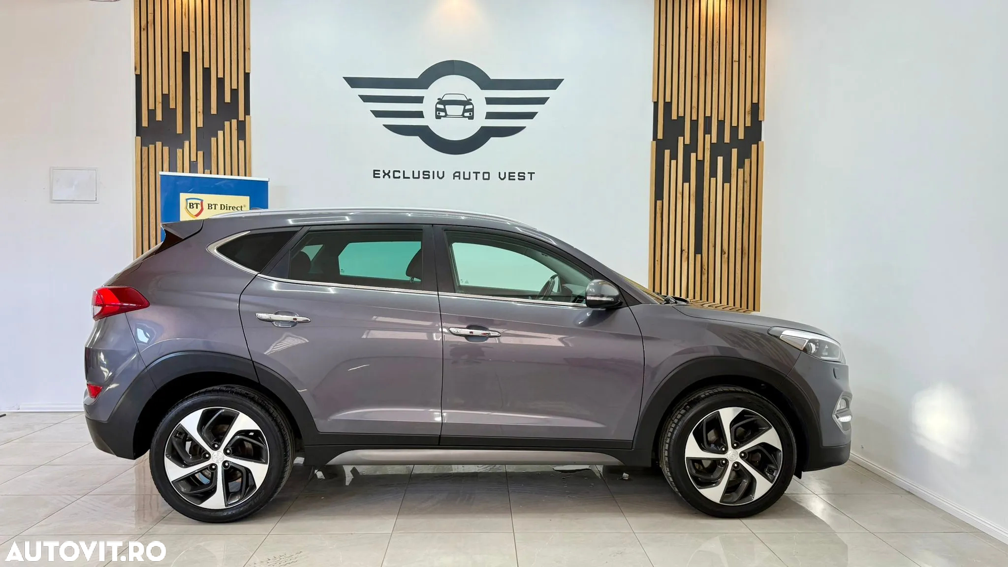 Hyundai Tucson 2.0 CRDI 4WD Style - 12