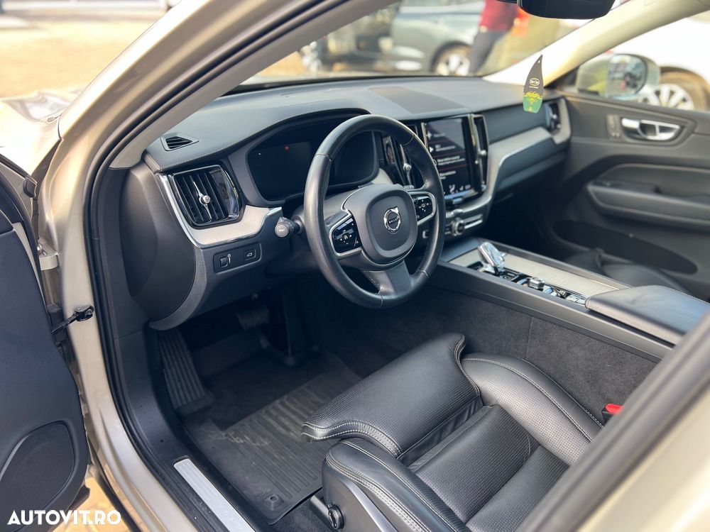 Volvo XC 60 B5 MHEV AWD Inscription - 14