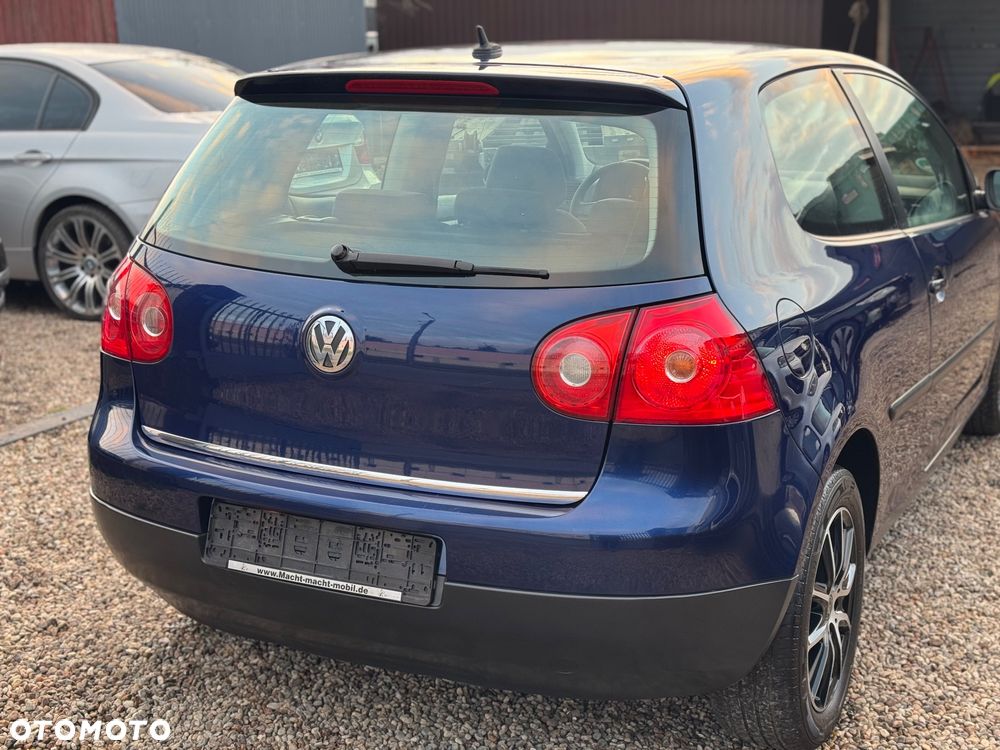 Volkswagen Golf 1.9 TDI Tour Edition - 4