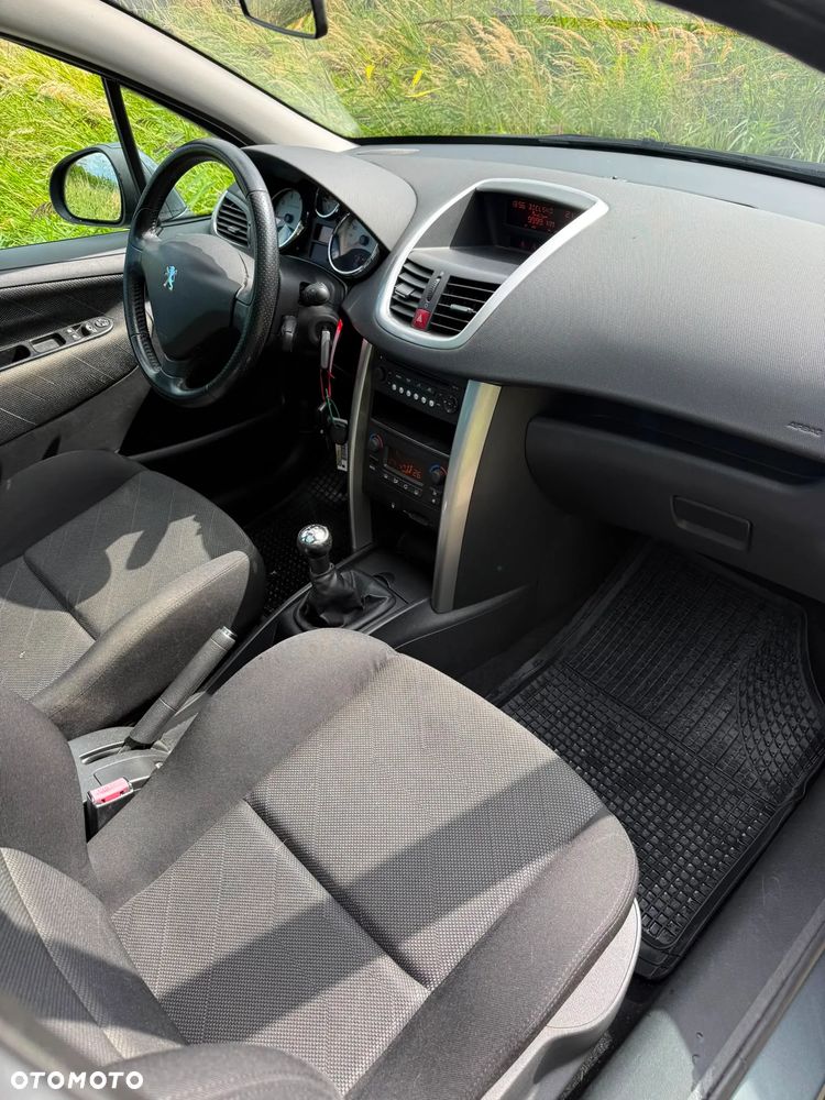 Peugeot 207 95 VTi Tendance - 10
