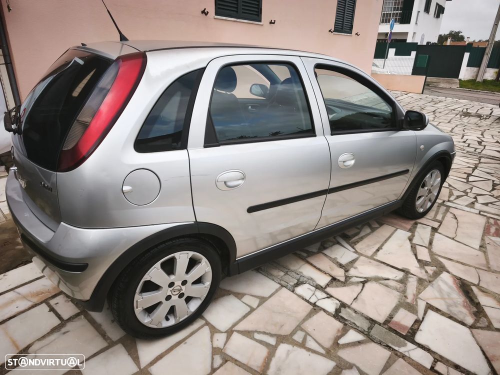 Opel Corsa 1.3 CDTI Enjoy - 4