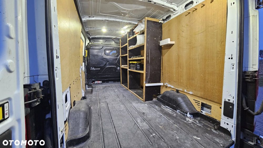 Ford Transit - 8