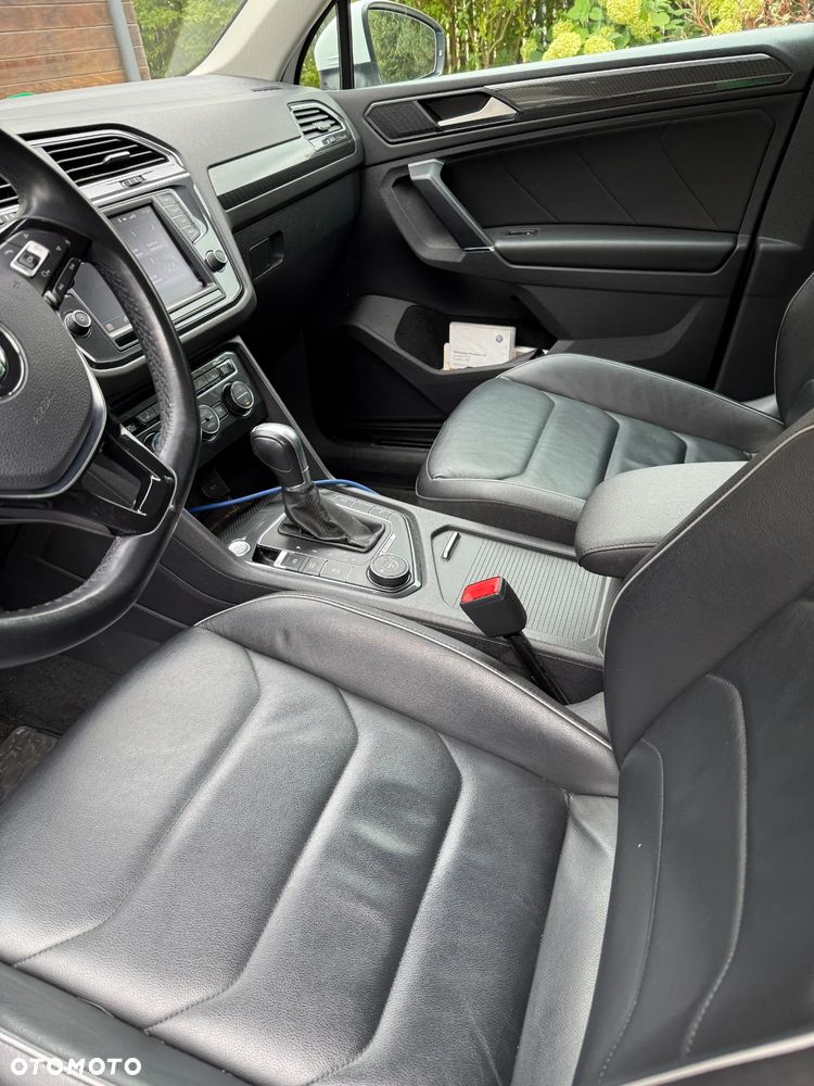 Volkswagen Tiguan - 11