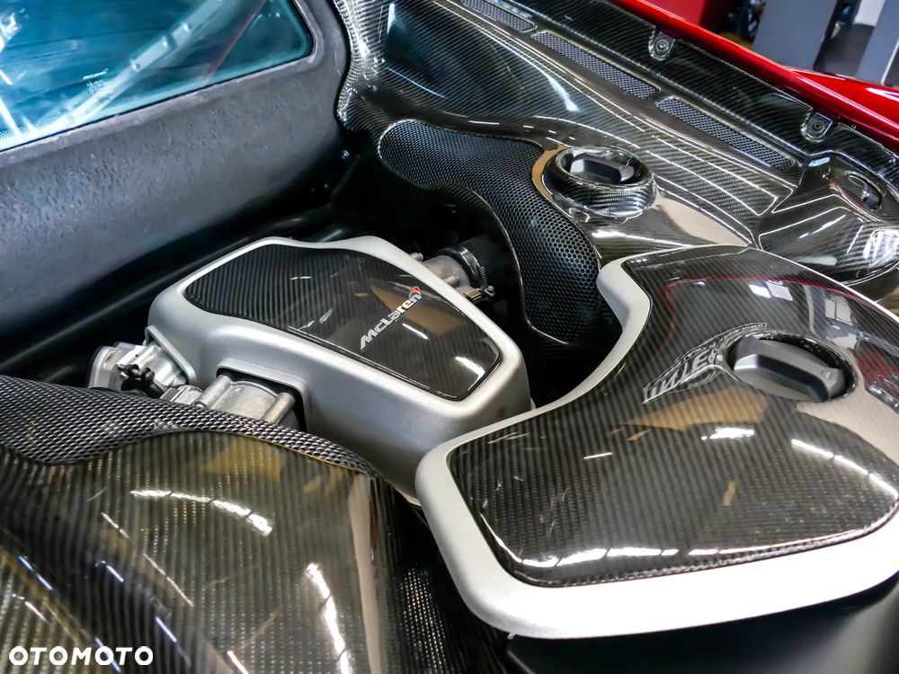 McLaren MP4-12C Coupe - 28