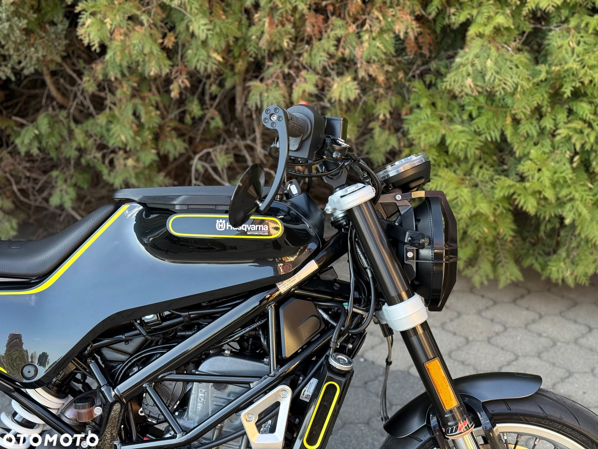 Husqvarna Svartpilen - 12