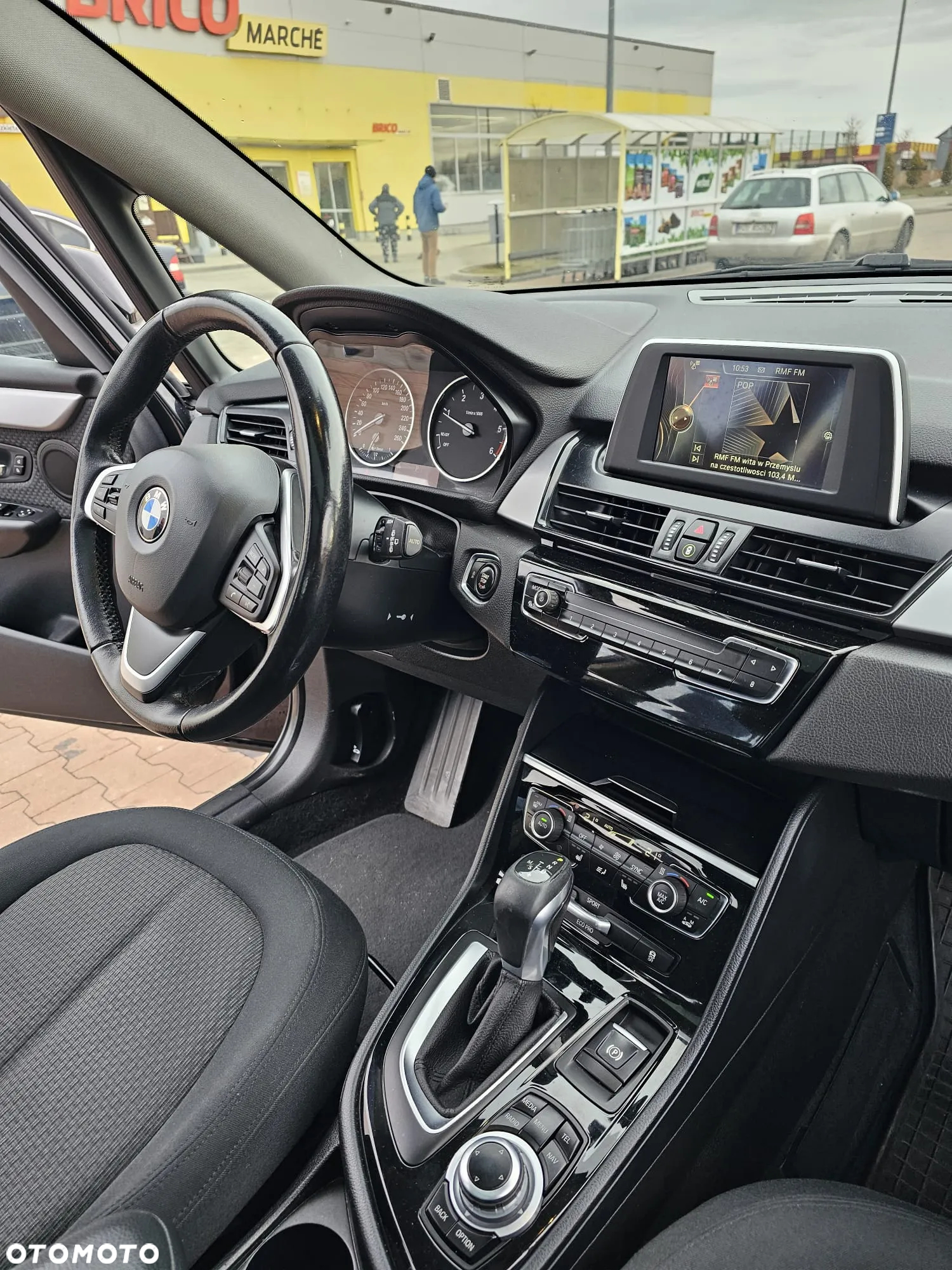 BMW Seria 2 218d - 4