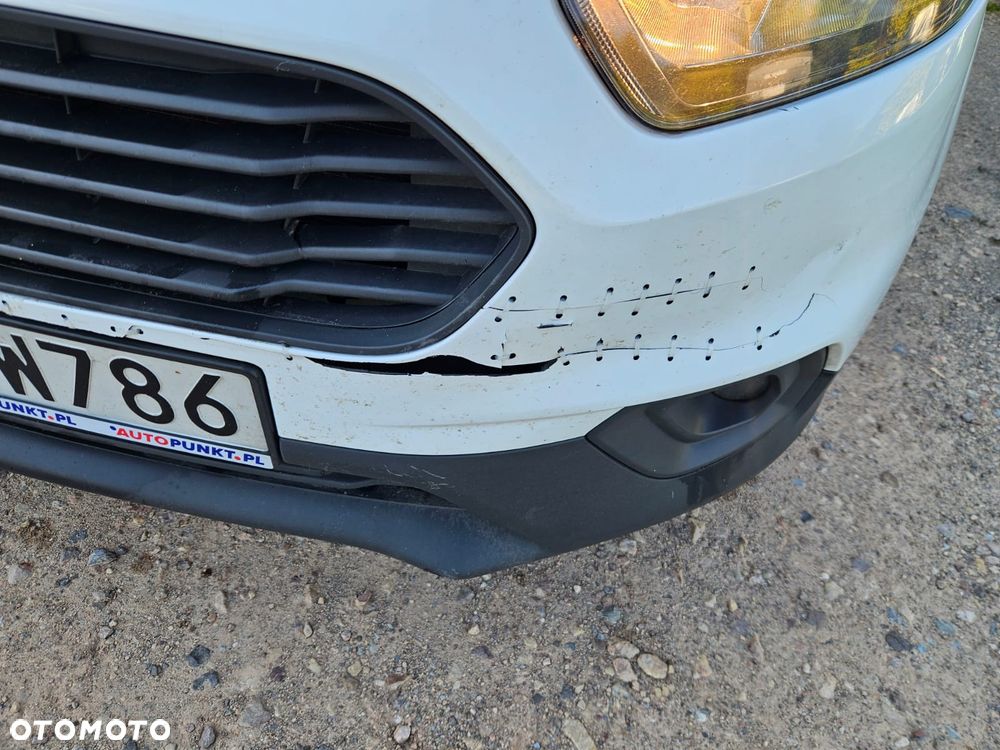 Ford Transit Courier - 25