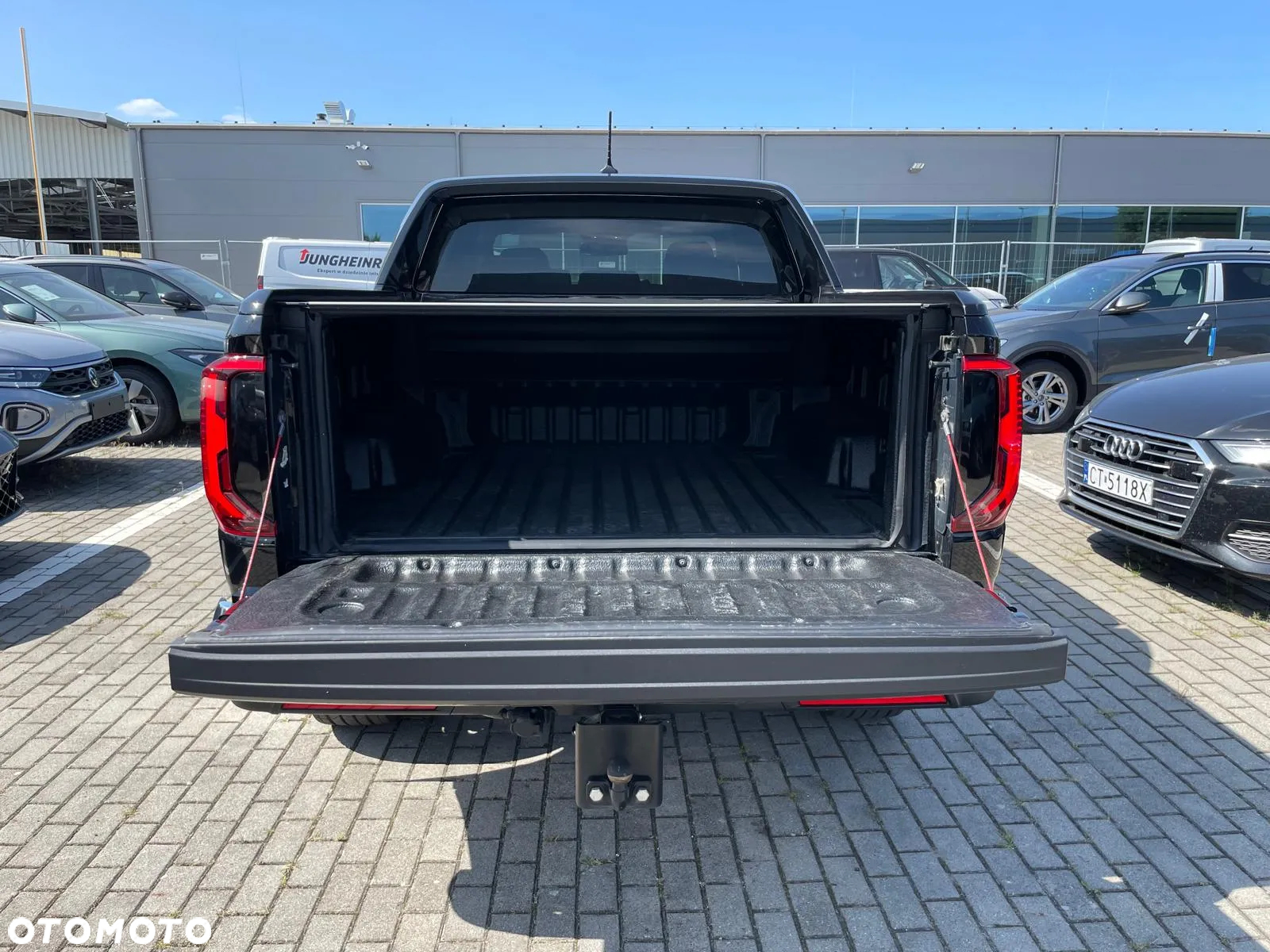 Volkswagen Amarok 3.0 V6 TDI 4Mot Aventura - 8