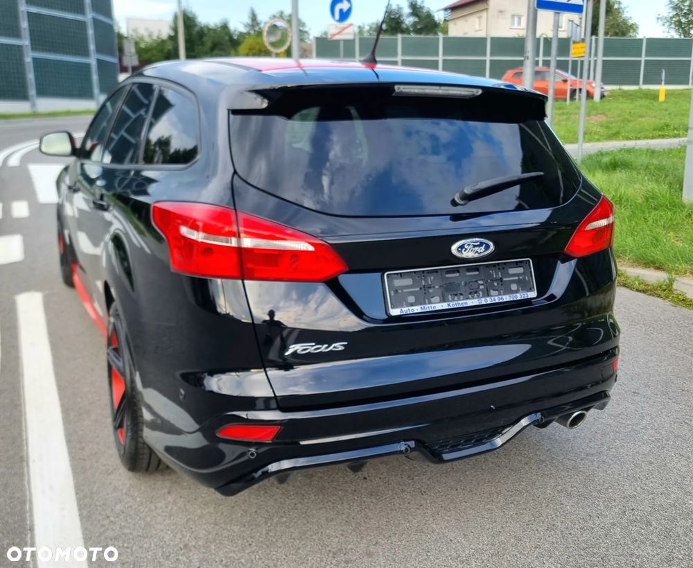 Ford Focus 2.0 TDCi DPF Start-Stopp-System Titanium - 8