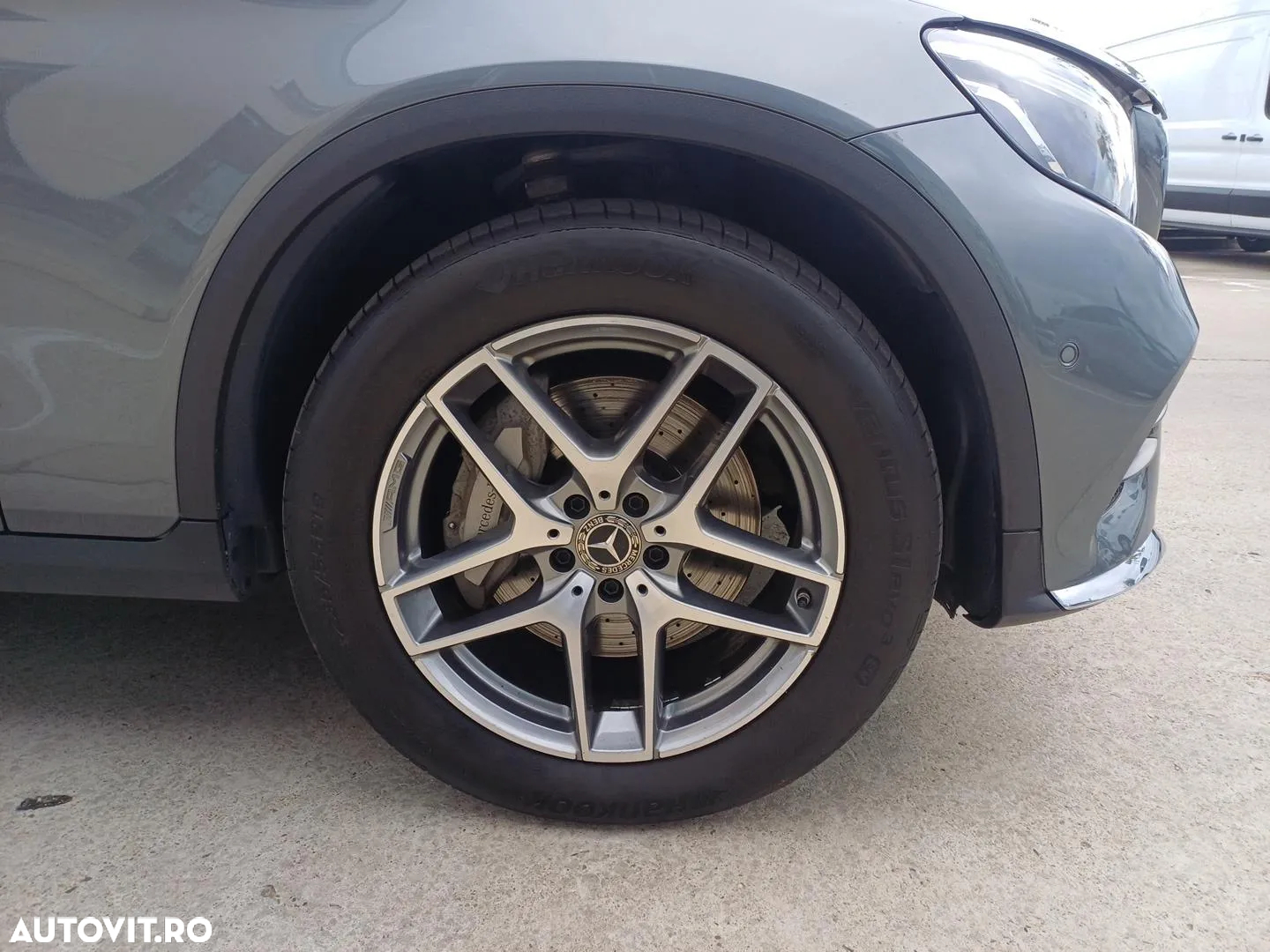 Mercedes-Benz GLC Coupe 250 d 4Matic 9G-TRONIC AMG Line - 25