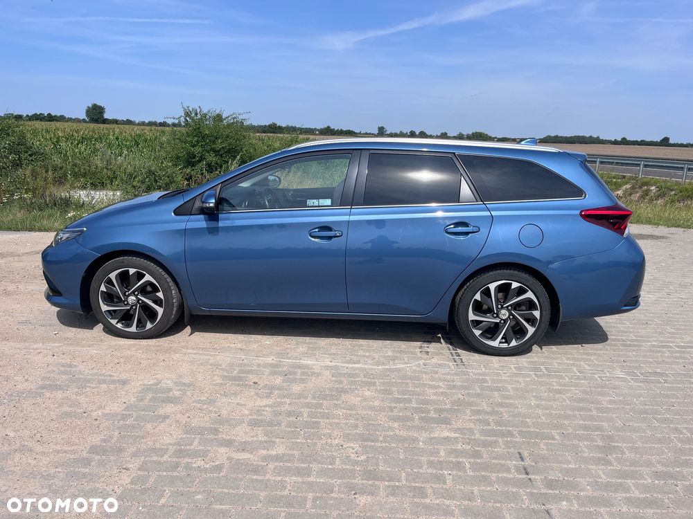 Toyota Auris 1.6 Premium + - 15