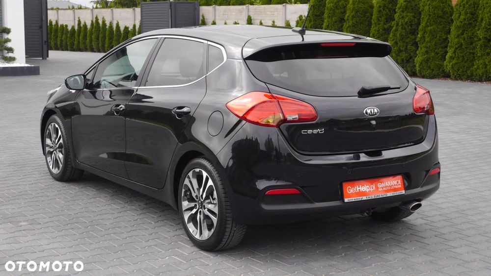 Kia Ceed 1.6 GDI ISG Platinum Edition - 15