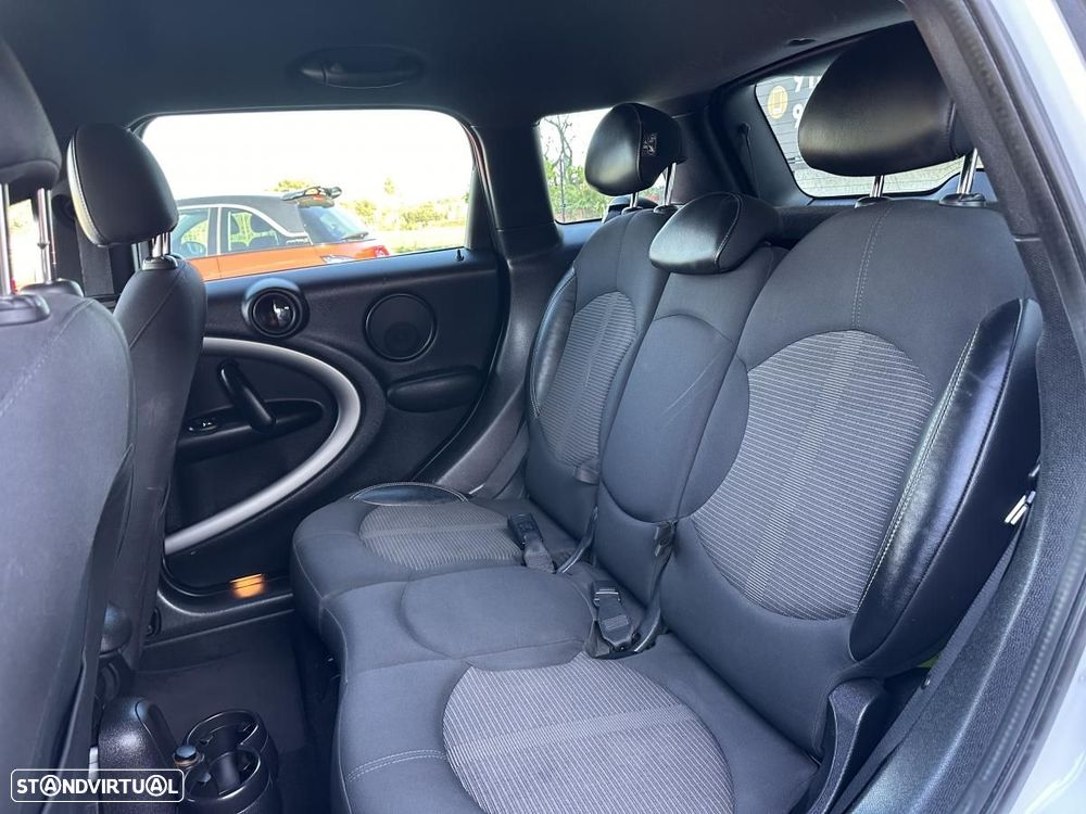 MINI Countryman Cooper D - 16