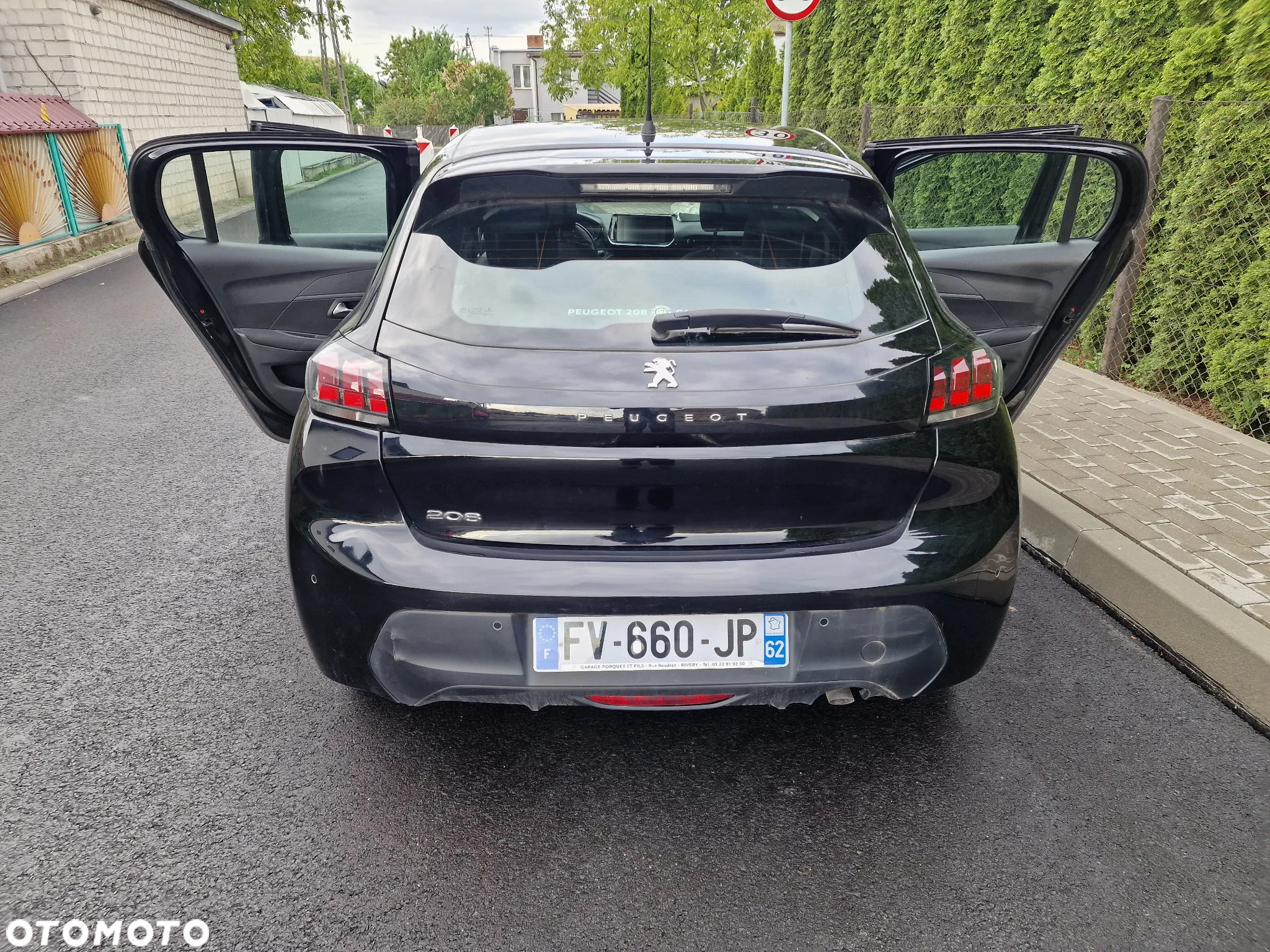 Peugeot 208 PureTech 100 EAT8 Active - 18