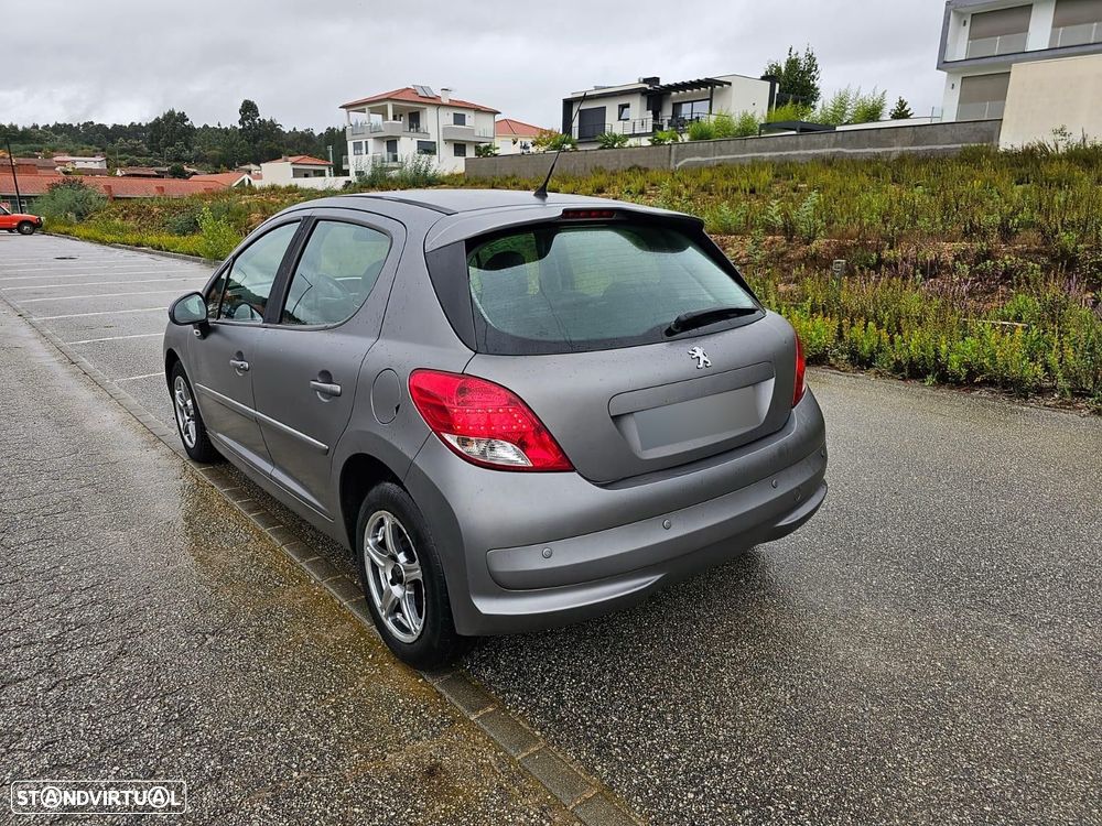 Peugeot 207 1.6 HDi 98g - 8