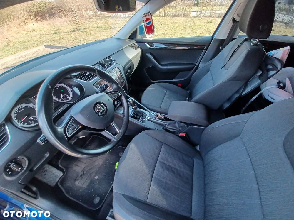 Skoda Octavia 2.0 TDI SCR Style DSG - 24
