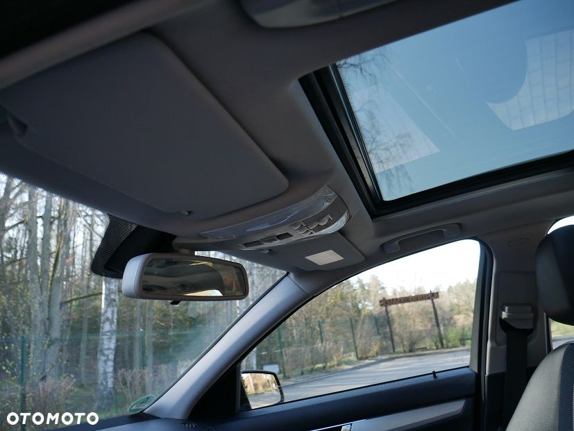 Mercedes-Benz Klasa C 200 Avantgarde Edition - 27