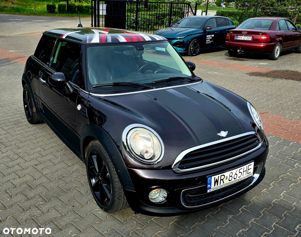 MINI Cooper Standard - 1