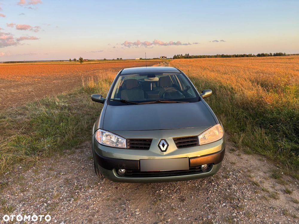 Renault Megane 1.6 Confort Expression - 2