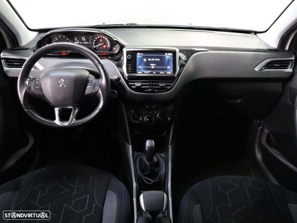 Peugeot 2008 1.2 PureTech Style - 8