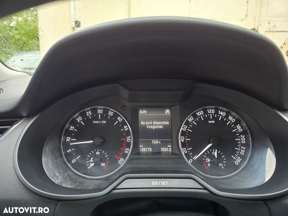 Skoda Octavia 2.0 TDI Style - 7