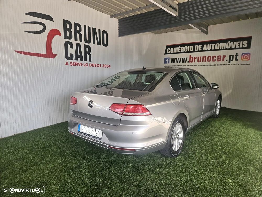 VW Passat 1.6 TDI (BlueMotion ) Trendline - 7