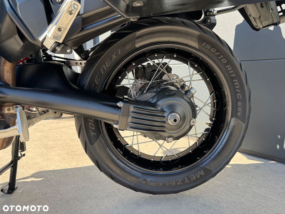 Yamaha Super Tenere - 40