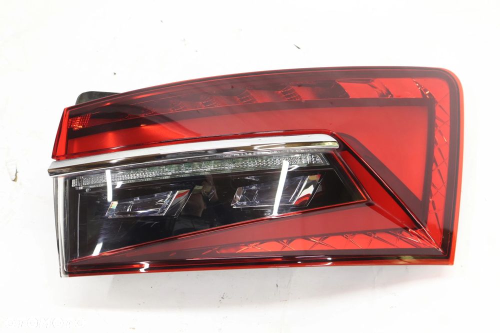 Skoda Superb III lampa tył prawa 3V9945208C lift - 1