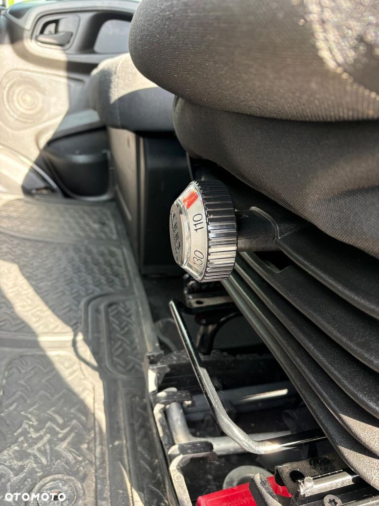 Iveco Daily 35S180, 3.0 180KM, L4H2, HiMatic, Led, Bardzo zadbany - 25
